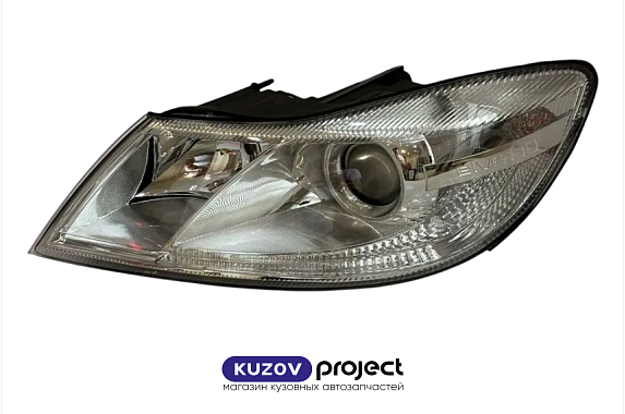 Фара левая c электрическим корректором Skoda Octavia (A5) 2008-2013 (Китай)