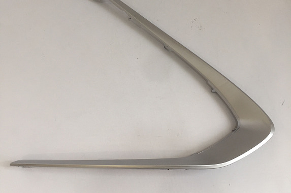 Молдинг решетки в бампер правый Changan UNI-T 2023- (Китай)